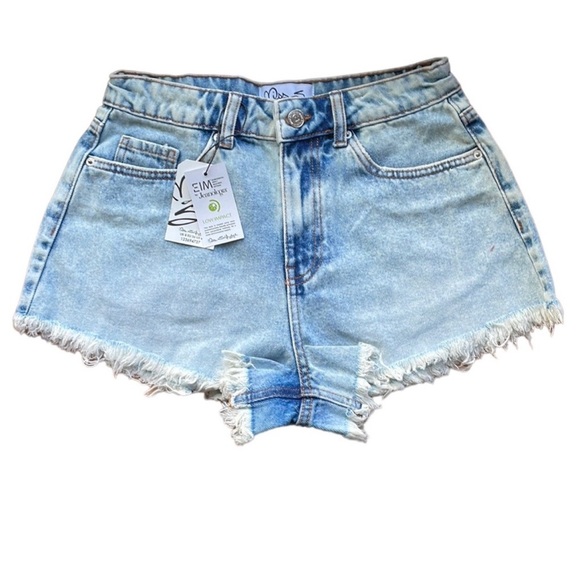 NWT Miss Selfridge Festival Extreme Fray Denim Shorts - Picture 3 of 5